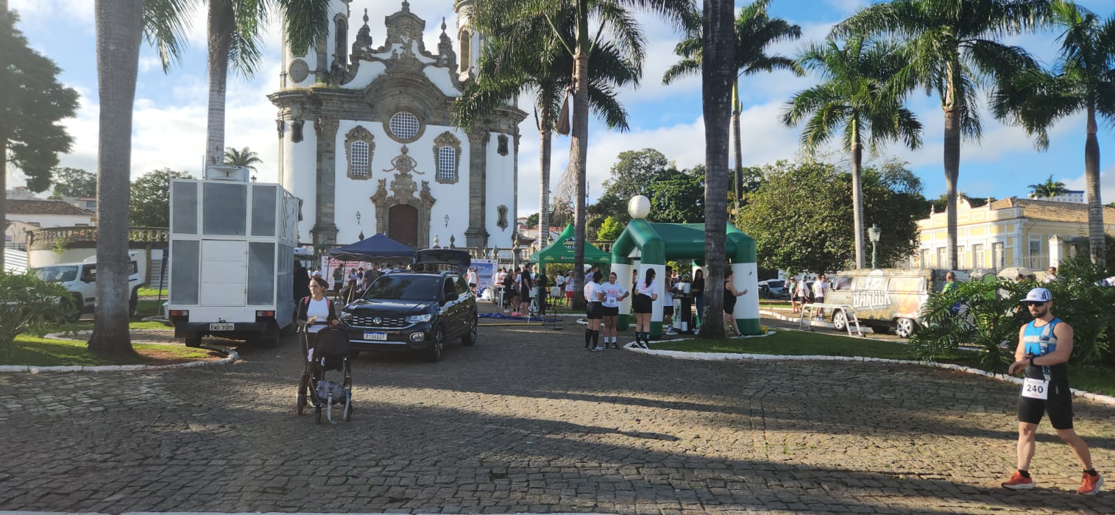 Movimentação da corrida no Largo do São Francisco